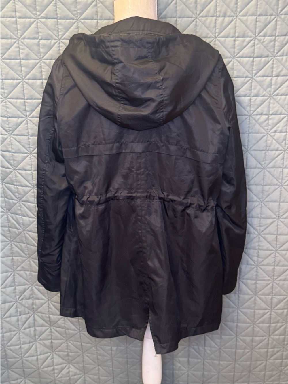 Bella Donna Moda Italiana Hooded Jacket with Full Zip & Snap Accents - Picture 2 of 3